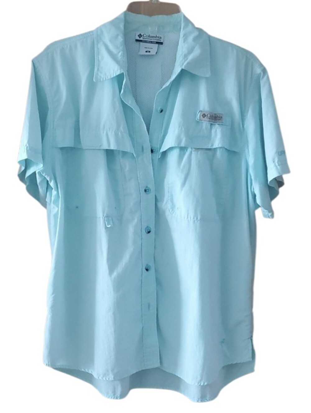 Columbia Women’s Short-Sleeve Vented Outdoor Shirt - Light Aqua Size Medium